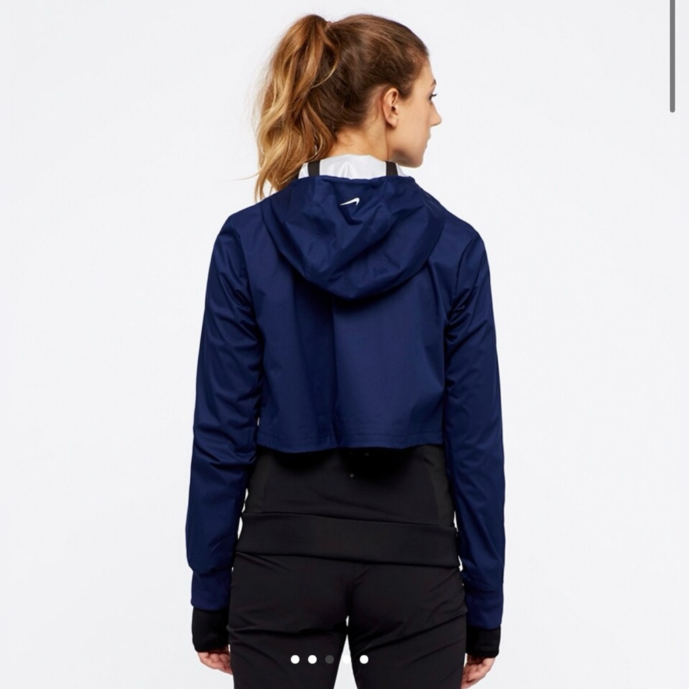 NIKE Women’s Therma Shield 2 in 1 Training Jacket SIZE: SMALL - Picture 3 of 16